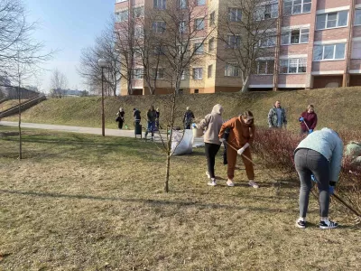 ю
